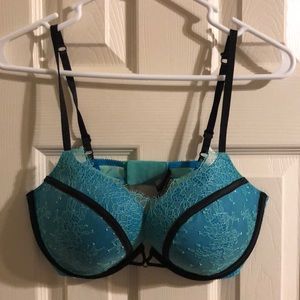 Victorias secret very sexy push-up bra